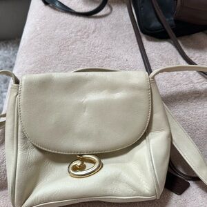 Elegant Cream Leather Shoulder Bag